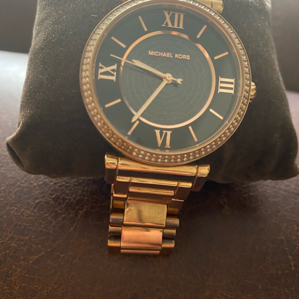 Michael kors   Rose gold watch